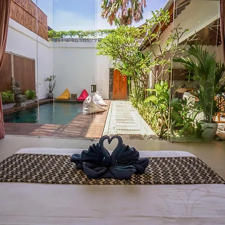 2 Bedrooms Villa Dewi Sri Private Pool Seminyak