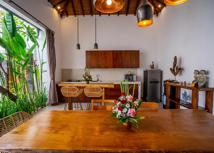 2 Bedroom Dewi Sri Private Pool Seminyak 2km To Double 6 * Легиан