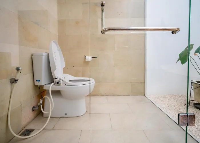 Вилла 2 Bedroom Dewi Sri Private Pool Seminyak 2km To Double 6 Легиан